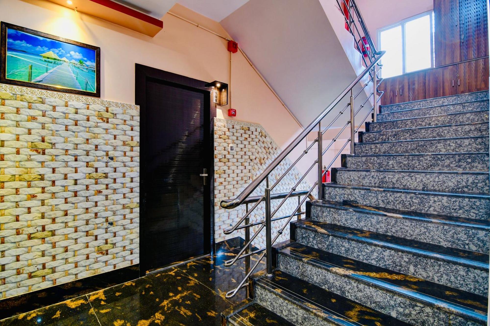 Hotel Kanan Inn Calcutta Extérieur photo